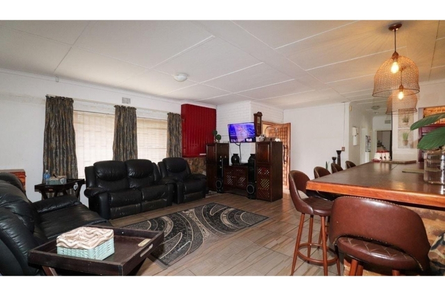 2 Bedroom Property for Sale in Meiringspark North West